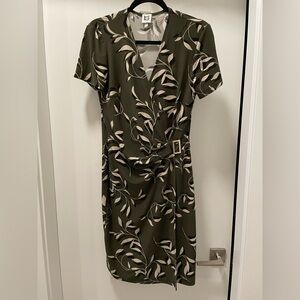 Anne Klein Olive and Cream Leaf Print Midi Dress